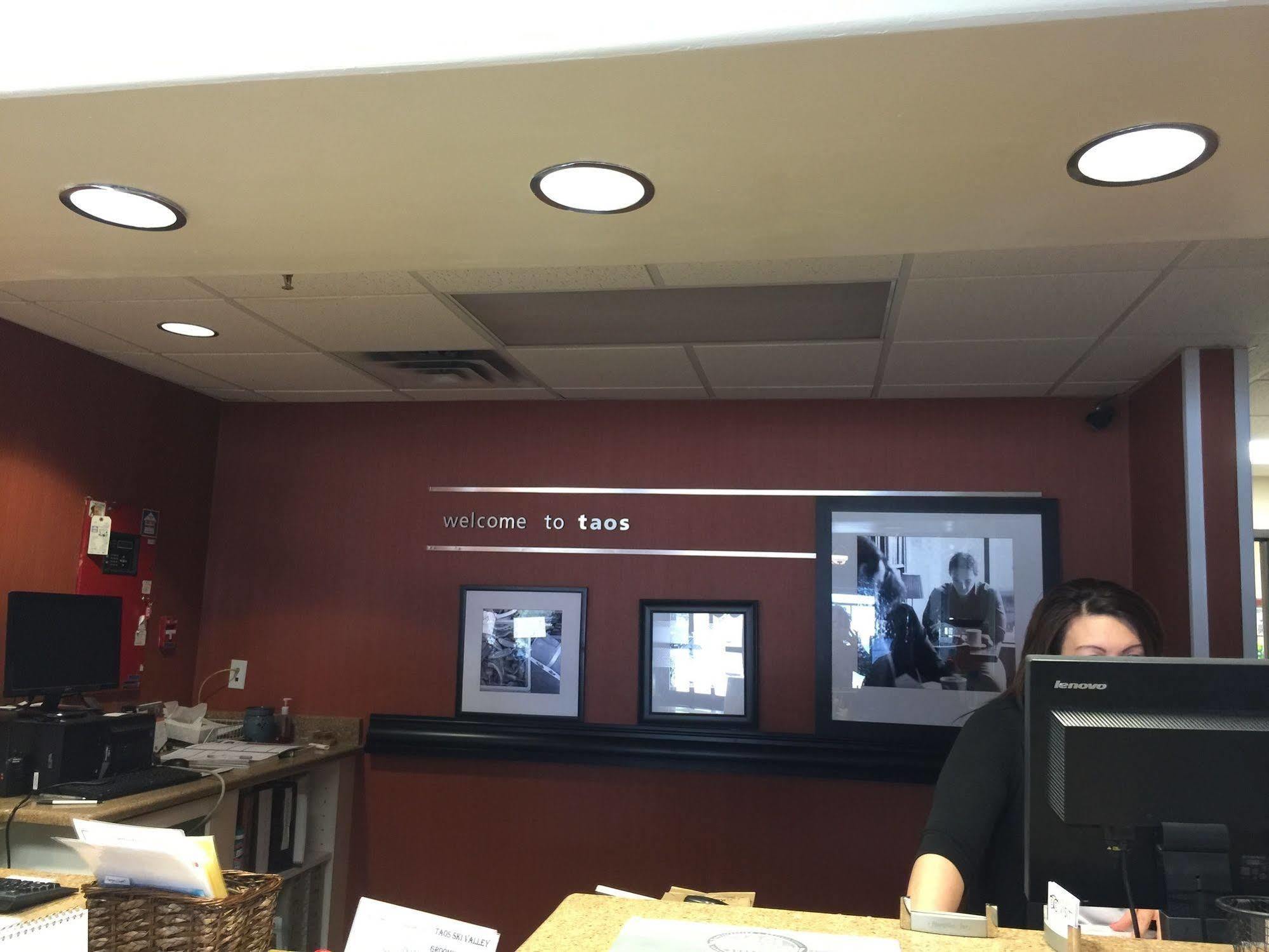 Hampton Inn Taos Zewnętrze zdjęcie